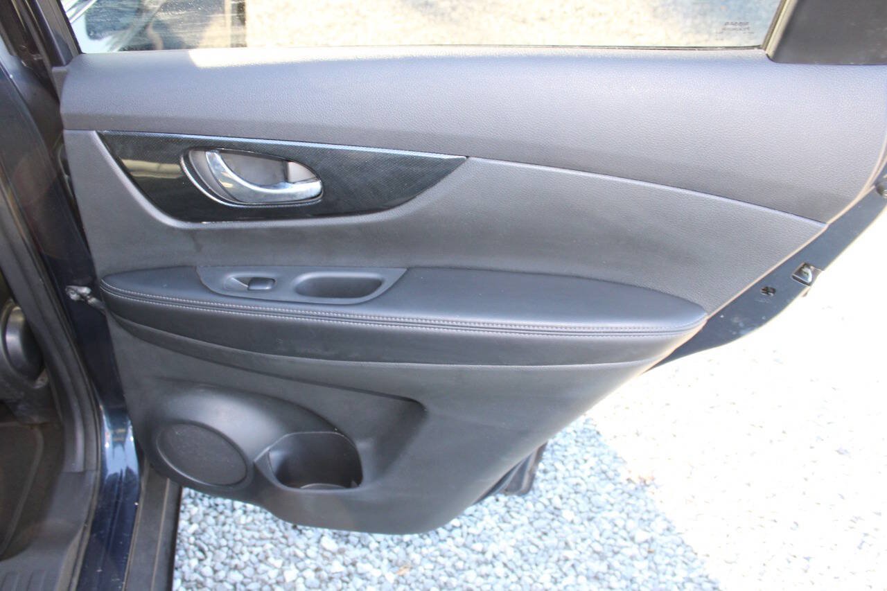 Used 2015 Nissan Rogue SL w/ SL Premium Package AWD/4WD image 24