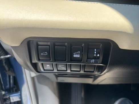 Used 2019 Subaru Ascent Limited w/ Popular Package #3 AWD/4WD image 34