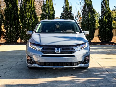 New 2026 Honda Odyssey Elite image 3