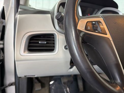 Used 2015 Chevrolet Equinox LT image 32