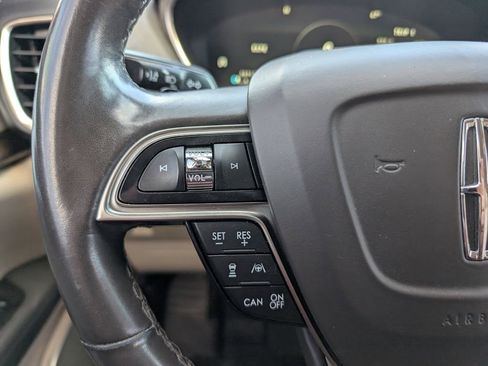 Used 2020 Lincoln Nautilus Reserve w/ Equipment Group 202A image 28