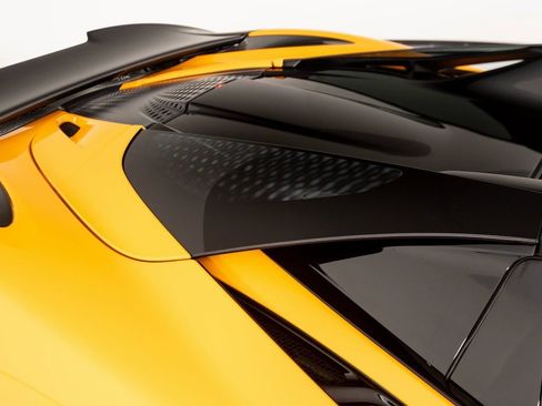 Used 2024 McLaren 750S Spider image 40