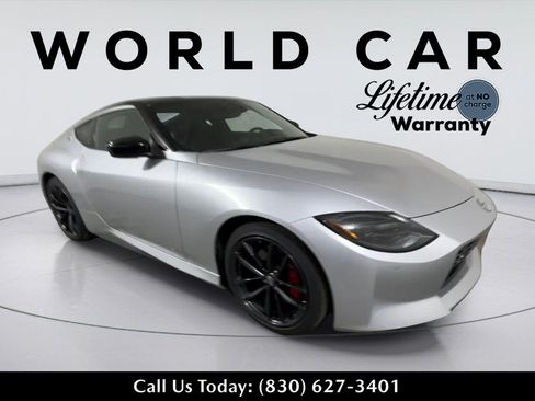 Used 2025 Nissan Z Performance w/ Floor Mat Package RWD image 1