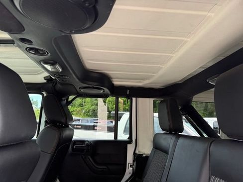 Used 2012 Jeep Wrangler Unlimited Sahara AWD/4WD image 60