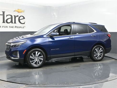 Used 2023 Chevrolet Equinox Premier image 31