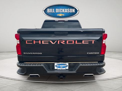 Used 2020 Chevrolet Silverado 1500 Custom w/ Custom Value Package RWD image 6