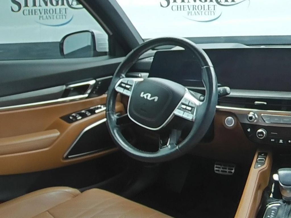 Used 2023 Kia Telluride SX X-Line AWD/4WD image 16