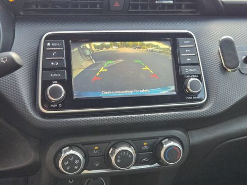 Used 2022 Nissan Kicks S FWD image 26