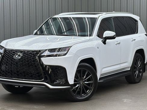 Used 2025 Lexus LX 700h F Sport image 1
