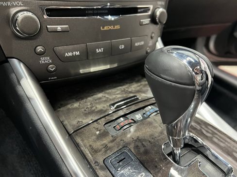 Used 2010 Lexus IS 350C image 40