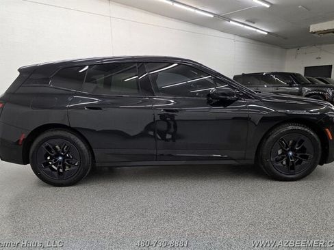 Used 2024 BMW iX xDrive50 AWD/4WD image 8