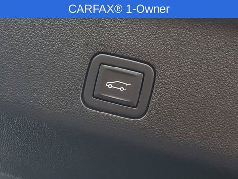 Used 2024 Chevrolet Tahoe Z71 w/ Luxury Package image 36