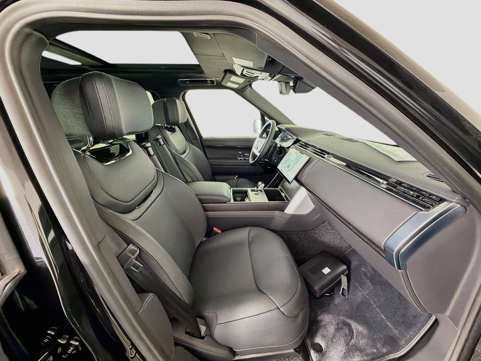 New 2026 Land Rover Range Rover SV AWD/4WD image 33