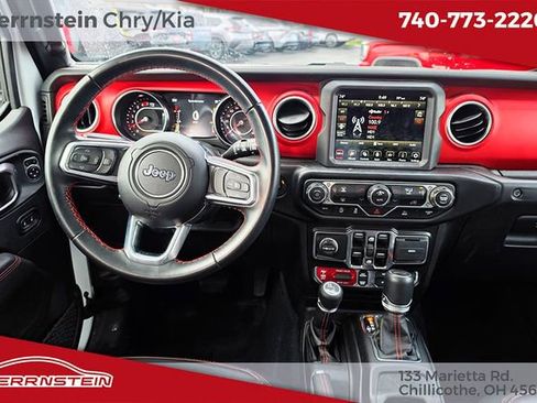 Used 2022 Jeep Wrangler Unlimited Rubicon AWD/4WD image 6