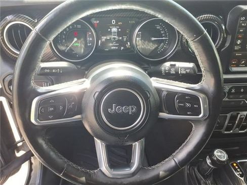 Used 2023 Jeep Wrangler Unlimited Sahara w/ Cold Weather Group AWD/4WD image 24