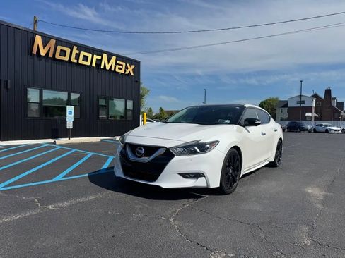 Used 2017 Nissan Maxima Platinum FWD image 1
