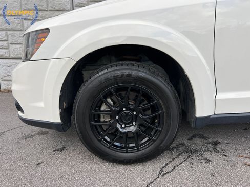 Used 2019 Dodge Journey GT image 9