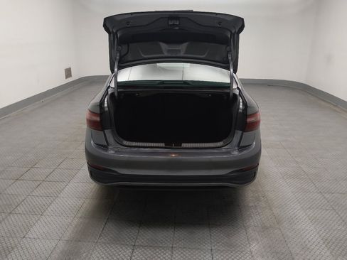 Used 2024 Volkswagen Jetta SE FWD image 29