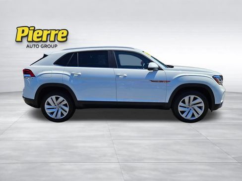 Used 2021 Volkswagen Atlas Cross Sport SE w/ Panoramic Sunroof Package FWD image 6