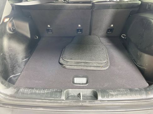 Used 2022 Jeep Cherokee Limited w/ Mopar Interior Package image 24