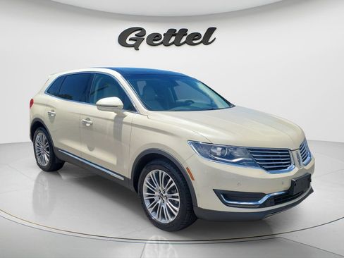 Used 2018 Lincoln MKX Reserve w/ Driver Assistance Package AWD/4WD image 3