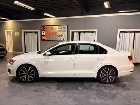 Used 2013 Volkswagen Jetta GLI Autobahn FWD image 3