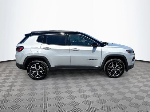 Used 2026 Jeep Compass Limited AWD/4WD image 5