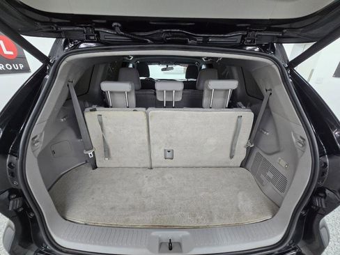 Used 2016 Toyota Highlander Plus FWD image 14