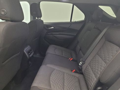 Used 2019 Chevrolet Equinox LT FWD image 18