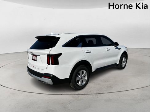 New 2026 Kia Sorento LX image 3
