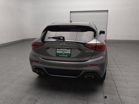 Used 2019 INFINITI QX30 Sport FWD image 7