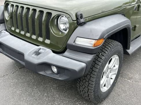 Used 2021 Jeep Wrangler Sport AWD/4WD image 11