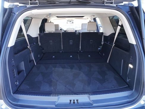 Used 2022 Ford Expedition Max XLT image 8