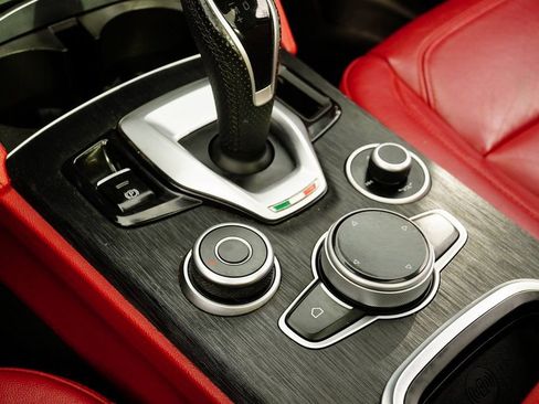 Used 2021 Alfa Romeo Stelvio Sprint w/ Sun & Sound Package image 13