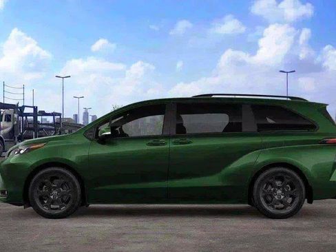 New 2026 Toyota Sienna XLE Woodland Edition AWD/4WD image 26