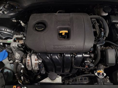 Used 2024 Kia Forte LXS w/ LXS Technology Package FWD image 30