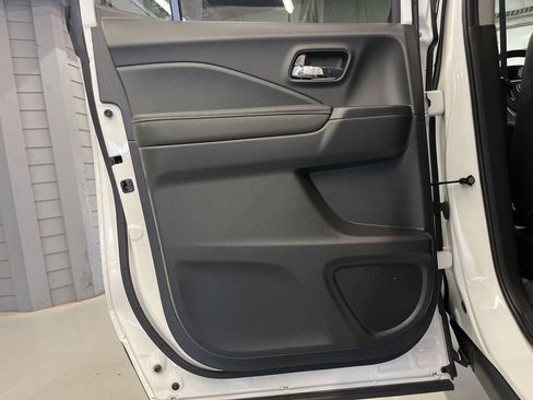 Used 2023 Honda Ridgeline RTL-E image 31