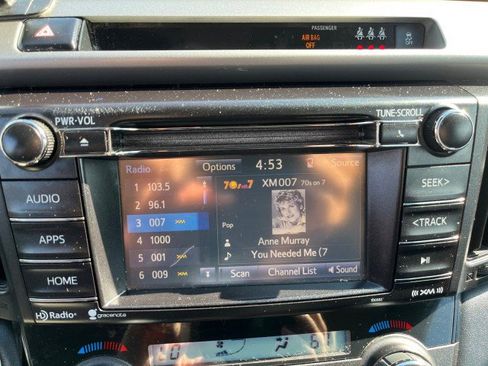 Used 2018 Toyota RAV4 XLE AWD/4WD image 25