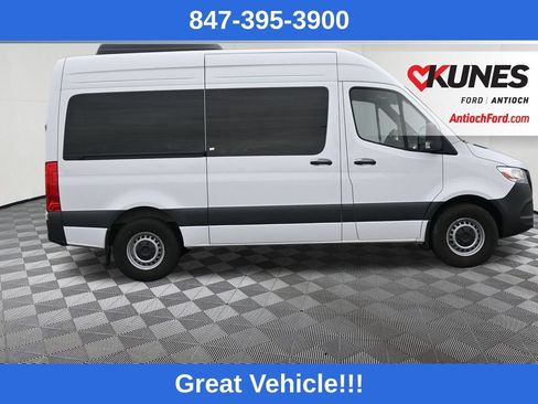Used 2024 Mercedes-Benz Sprinter 2500 image 3