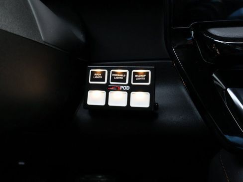 New 2025 GMC Sierra 1500 AT4 w/ AT4 Premium Package AWD/4WD image 39