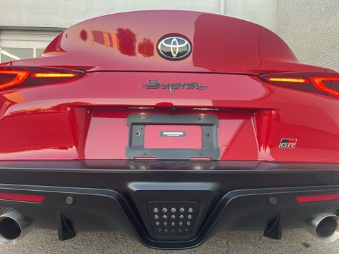 Used 2023 Toyota Supra Premium image 7