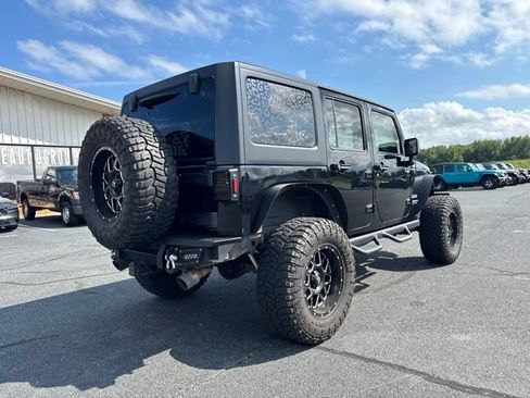 Used 2015 Jeep Wrangler Unlimited Sport w/ Quick Order Package 24S AWD/4WD image 8