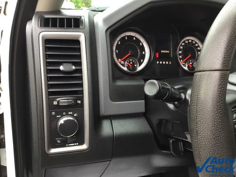 Used 2015 RAM 3500 Tradesman w/ Chrome Appearance Group image 27