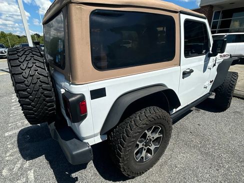 Used 2019 Jeep Wrangler Rubicon AWD/4WD image 14