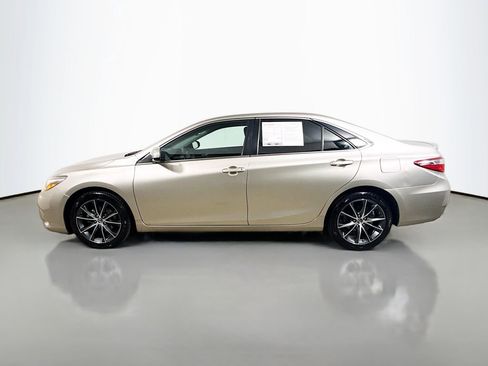 Used 2015 Toyota Camry XSE image 4