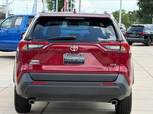 Used 2025 Toyota RAV4 XLE FWD image 3