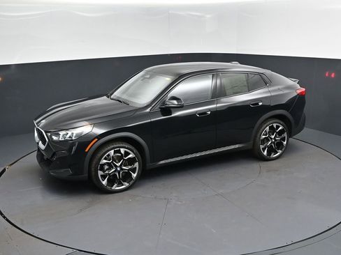 New 2026 BMW X2 xDrive28i w/ Convenience Package AWD/4WD image 27