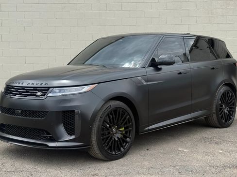 Used 2024 Land Rover Range Rover Sport AWD/4WD image 1