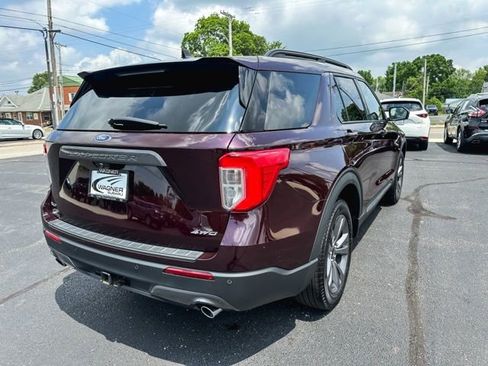 Used 2022 Ford Explorer XLT AWD/4WD image 8