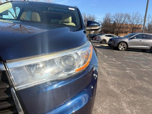 Used 2016 Toyota Highlander Limited image 7